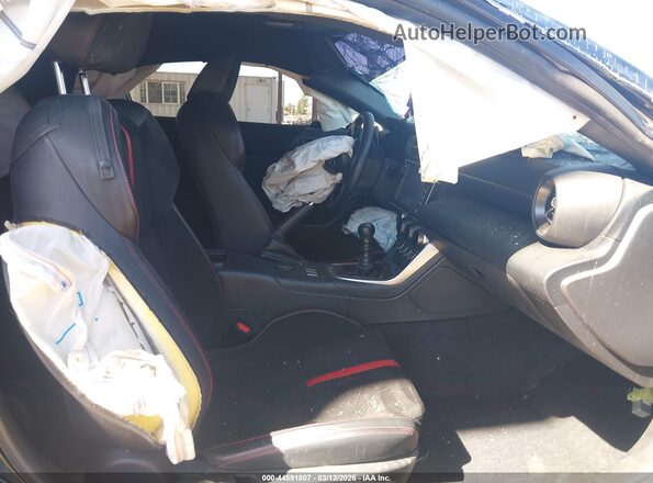 JF1ZDBE17P9703163 2023 SUBARU BRZ Черный Вид салона спереди