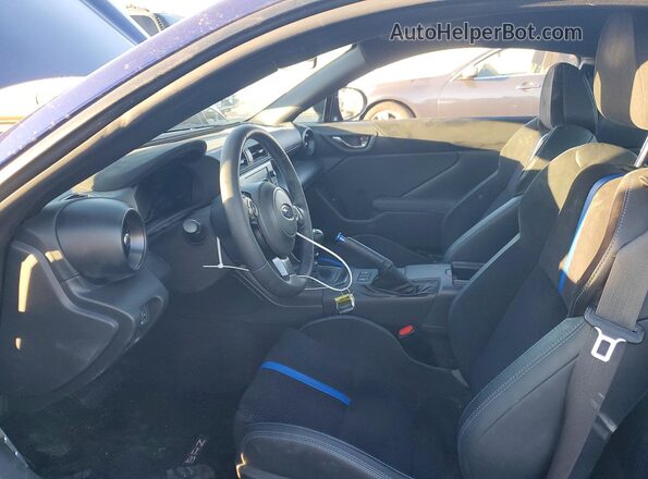 JF1ZDBS18R9702207 2024 SUBARU BRZ Синий Вид салона спереди