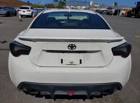 JF1ZNAA16H9703749 2017 TOYOTA 86 White Widok z tyłu