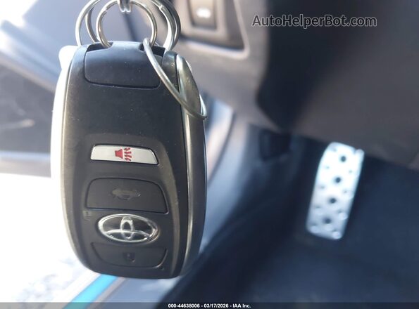 JF1ZNBE13S8756664 2025 TOYOTA GR86 Silver Vista del salpicadero