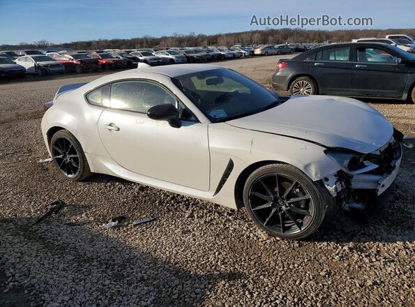 JF1ZNBE18R8753642 2024 TOYOTA GR Белый Передняя правая четверть