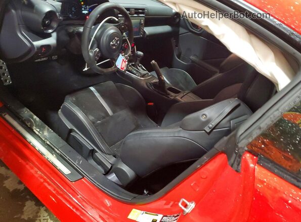 JF1ZNBE1XS8752014 2025 TOYOTA GR Красный Вид панели приборов
