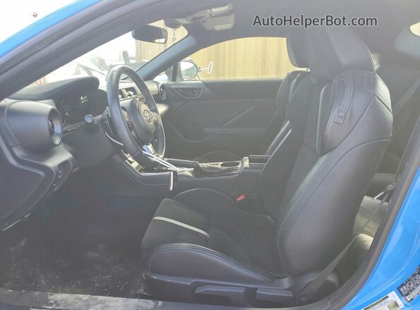 JF1ZNBF11P8750643 2023 TOYOTA GR86 Синий Вид салона спереди