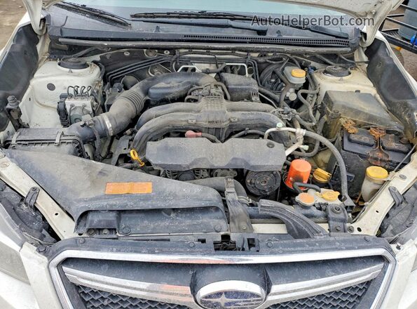JF2GPABC6H8228977 2017 SUBARU CROSSTREK White Widok wnętrza z tyłu
