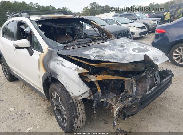 JF2GPAKC1H8216655 2017 SUBARU CROSSTREK White Widok z przodu
