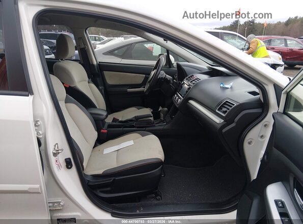 JF2GPBBC7GH202389 2016 SUBARU CROSSTREK HYBRID White Front interior view