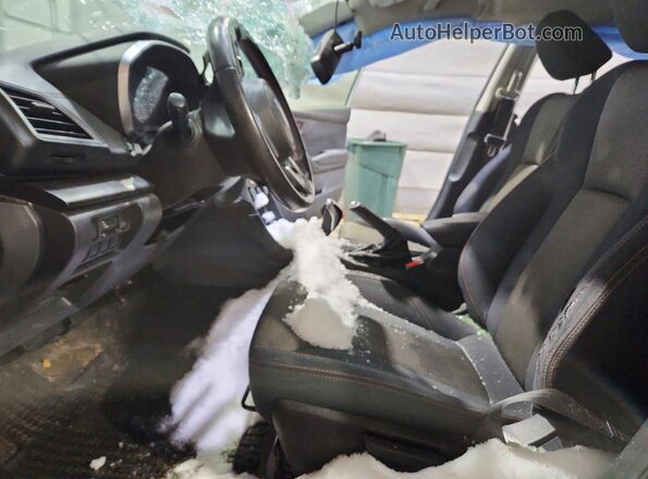 JF2GTACC6K8277808 2019 SUBARU CROSSTREK Silver Вид салону спереду