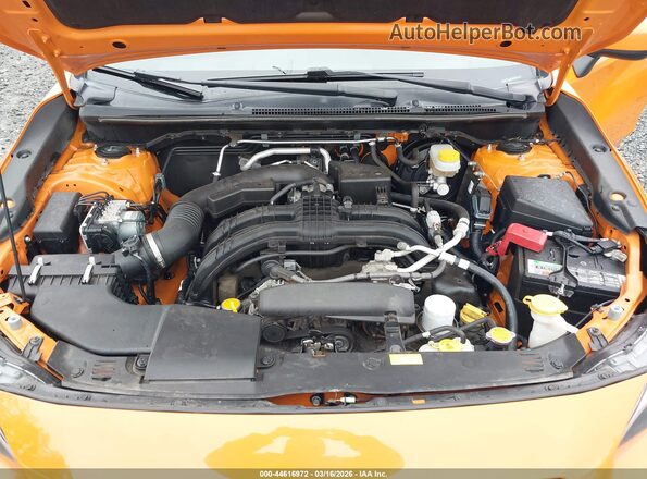 JF2GTADC0JH240637 2018 SUBARU CROSSTREK Оранжевый Вид сзади