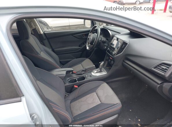 JF2GTAEC3KH306260 2019 SUBARU CROSSTREK Blue Вид салону спереду