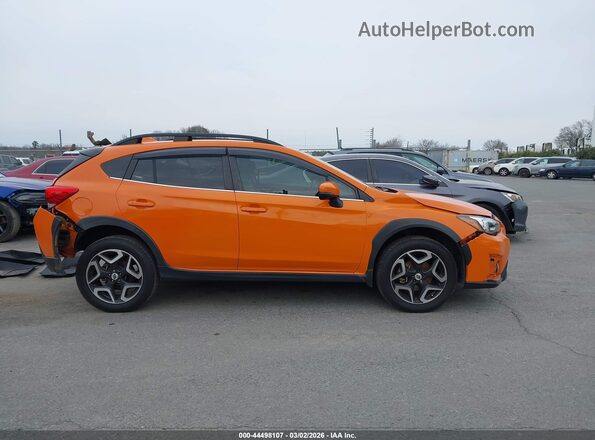JF2GTALC5JH227514 2018 SUBARU CROSSTREK Оранжевый Вид задней части салона