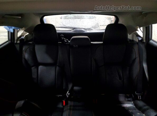 JF2GTAMC1JH228867 2018 SUBARU CROSSTREK Silver Widok tylnych siedzeń