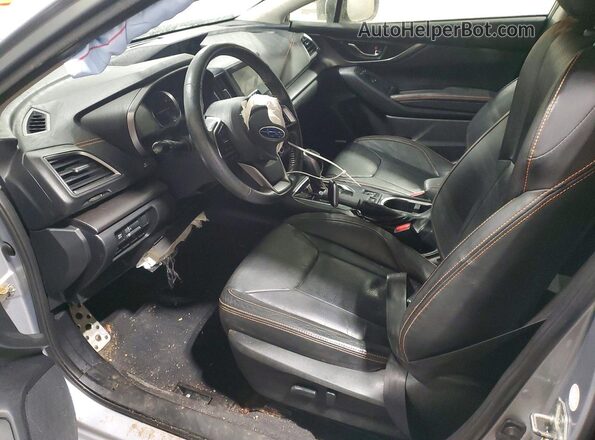 JF2GTAMC1JH228867 2018 SUBARU CROSSTREK Silver Widok wnętrza z przodu