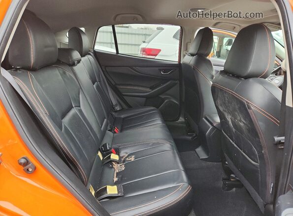 JF2GTAMC4KH351080 2019 SUBARU CROSSTREK Orange Widok wnętrza z tyłu