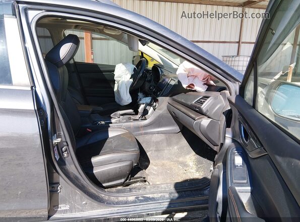 JF2GTAMCXL8223198 2020 SUBARU CROSSTREK Черный Вид салона спереди