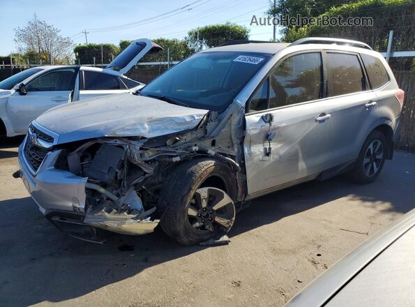 JF2SJABC4HH581567 2017 SUBARU FORESTER 2.5 Серебряный Передняя левая четверть