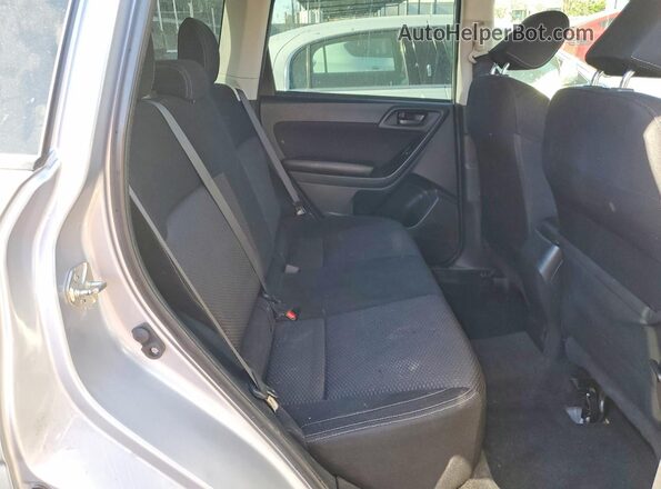 JF2SJABC4HH581567 2017 SUBARU FORESTER 2.5 Серебряный Вид задних сидений