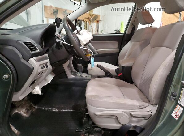 JF2SJABCXGH421109 2016 SUBARU FORESTER 2.5 Green Widok wnętrza z przodu
