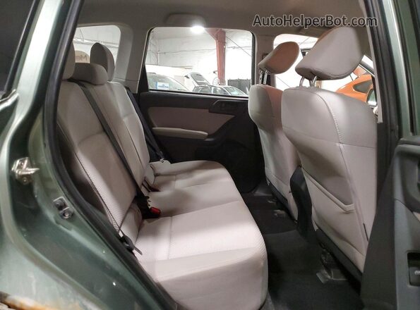 JF2SJABCXGH421109 2016 SUBARU FORESTER 2.5 Green Widok wnętrza z tyłu
