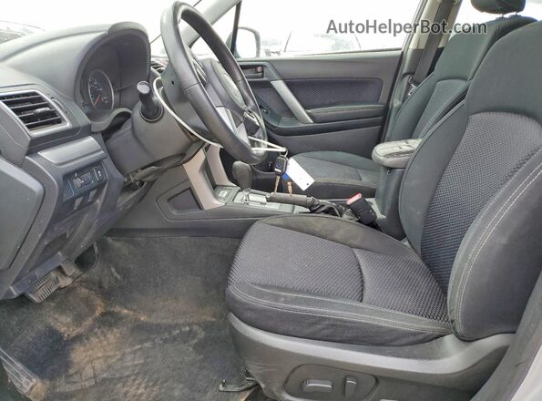 JF2SJADC5HH451441 2017 SUBARU FORESTER 2.5 Серый Вид салона спереди