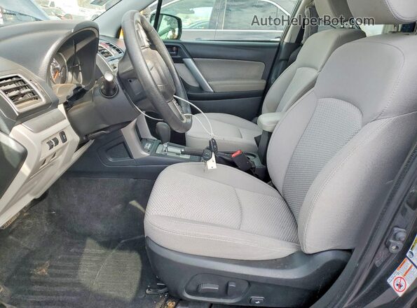 JF2SJAEC0JH572351 2018 SUBARU FORESTER 2.5 Серый Вид салона спереди