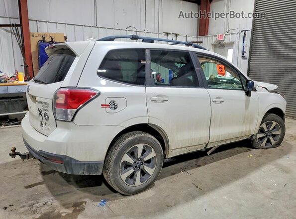 JF2SJAEC2HH802787 2017 SUBARU FORESTER 2.5 Белый Задняя правая четверть