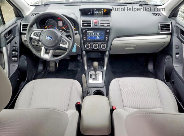 JF2SJAEC5HH496507 2017 SUBARU FORESTER 2.5 White Vista del salpicadero