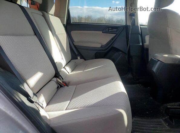 JF2SJAECXHH468380 2017 SUBARU FORESTER 2.5 Серебряный Вид задних сидений