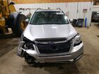 2017 Subaru Forester Серебряный vin: JF2SJAGC3HH555812
