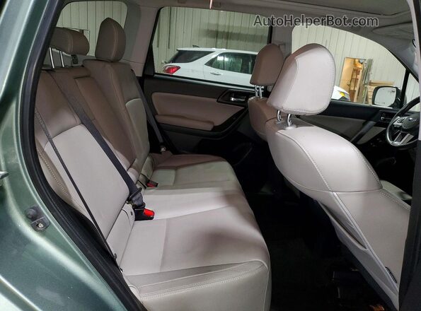 JF2SJAJC2HH401486 2017 SUBARU FORESTER 2.5 Зеленый Вид задней части салона