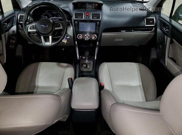 JF2SJAJC2HH401486 2017 SUBARU FORESTER 2.5 Зеленый Вид панели приборов