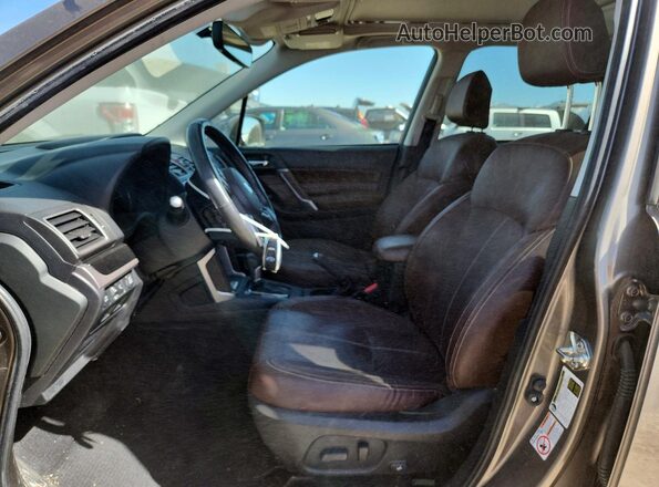 JF2SJAWC4JH528707 2018 SUBARU FORESTER 2.5I TO Коричневый Вид салона спереди