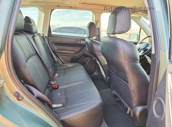 JF2SJAWC8JH449556 2018 SUBARU FORESTER 2.5I TO Зеленый Вид задней части салона