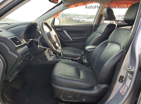 JF2SJAXC1GH434422 2016 SUBARU FORESTER 2.5I TO Серебряный Вид салона спереди