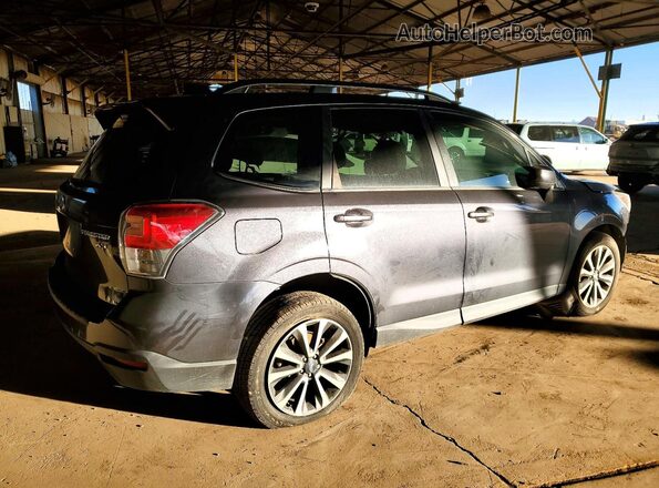 JF2SJGEC2HH557489 2017 SUBARU FORESTER2. Gray Tył prawy