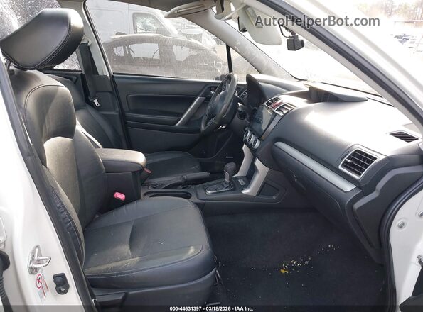 JF2SJGVC6GH421641 2016 SUBARU FORESTER2. Белый Вид салона спереди