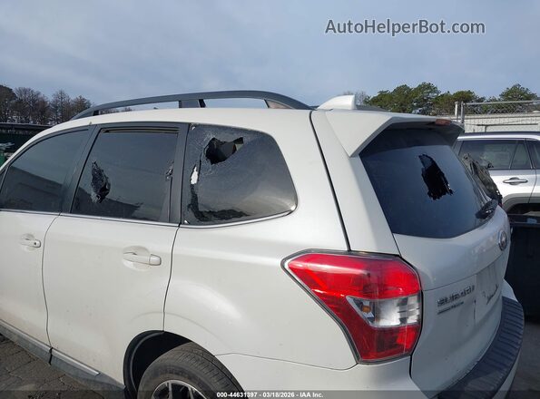 JF2SJGVC6GH421641 2016 SUBARU FORESTER2. Белый Вид спереди