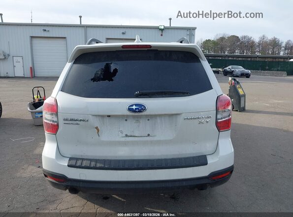 JF2SJGVC6GH421641 2016 SUBARU FORESTER2. Белый 
