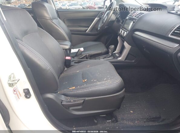 JF2SJGXC2GH401447 2016 SUBARU FORESTER2. Белый Вид салона спереди
