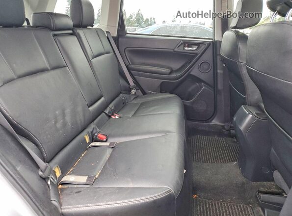 JF2SJGXC8GH543785 2016 SUBARU FORESTER2. Silver Widok tylnych siedzeń