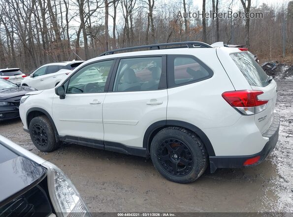 JF2SKACC8NH425460 2022 SUBARU FORESTER Белый 