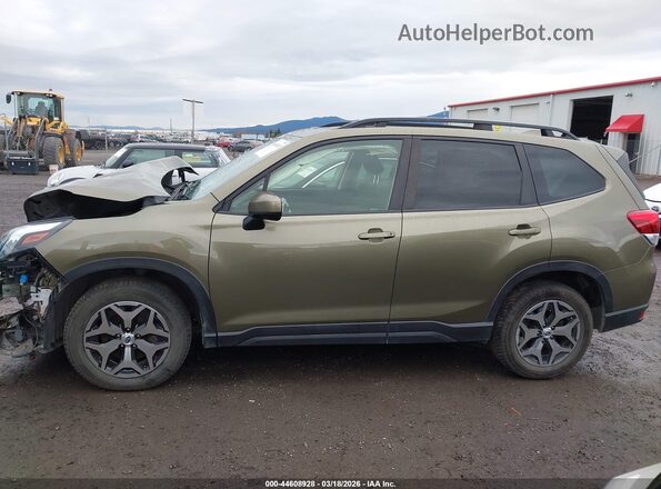 JF2SKAEC0NH481776 2022 SUBARU FORESTER Зеленый 