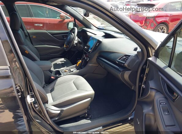 JF2SKAJC5RH528246 2024 SUBARU FORESTER Black Widok wnętrza z przodu