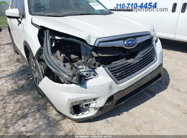 JF2SKAJCXMH581064 2021 SUBARU FORESTER Белый 
