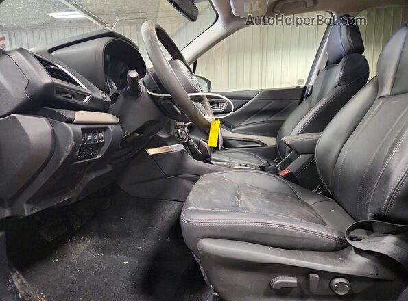 JF2SKALCXRH451726 2024 SUBARU FORESTER Черный Вид салона спереди