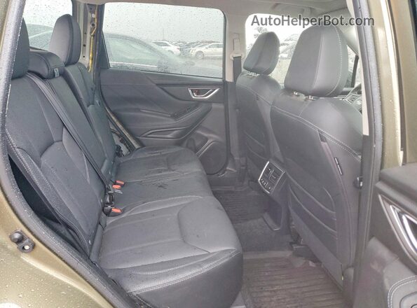 JF2SKAMC6RH436574 2024 SUBARU FORESTER Green Rear seats view