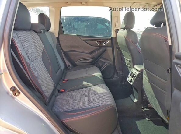 JF2SKAPC0KH557019 2019 SUBARU FORESTER Silver Вид задньої частини салону
