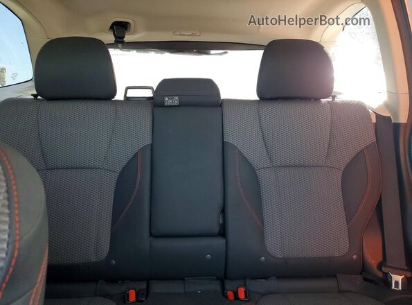 JF2SKAPC0KH557019 2019 SUBARU FORESTER Silver Вид задніх сидінь