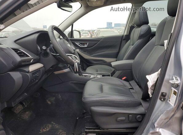 JF2SKAPC7PH501800 2023 SUBARU FORESTER Silver Вид салону спереду