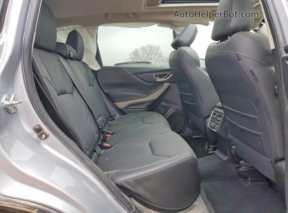 JF2SKAPC7PH501800 2023 SUBARU FORESTER Silver Вид задньої частини салону
