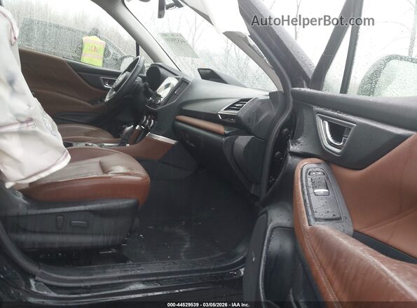 JF2SKAXC5LH420966 2020 SUBARU FORESTER Черный Вид салона спереди